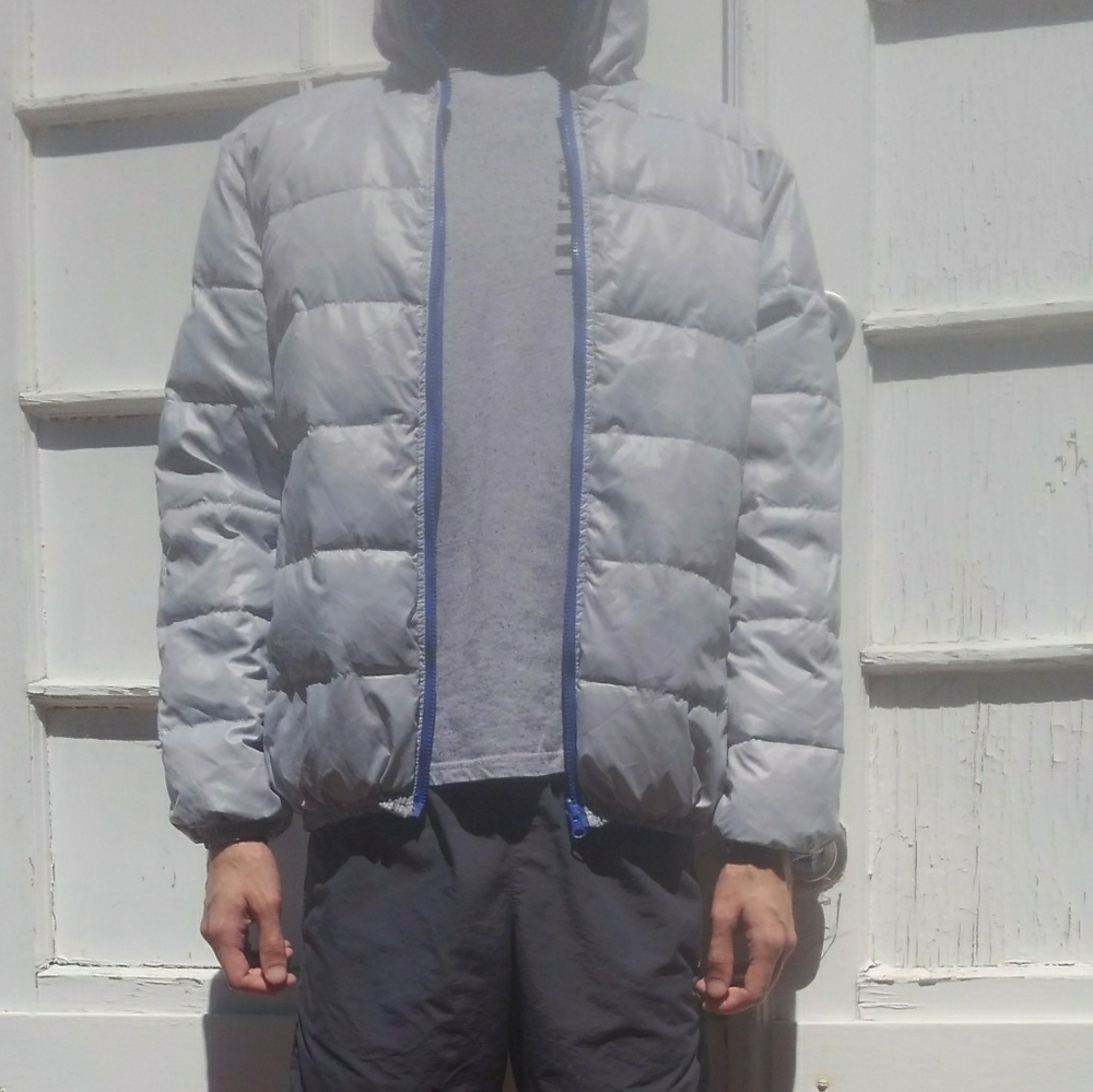 Reversible synthetic down jacket
